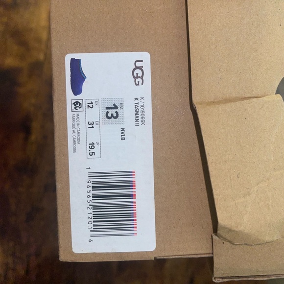 Uggs - Picture 5 of 6